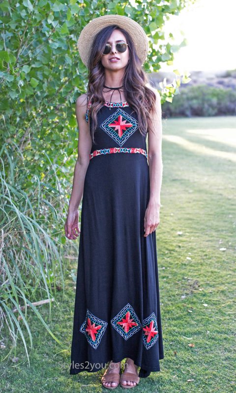 Minooka Sleeveless Embroidered Dress